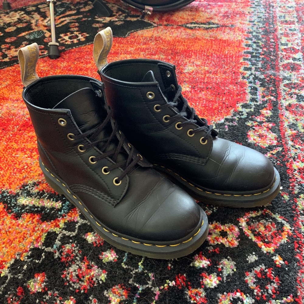 Vegan Doc Martens 6 Eyelet Boots